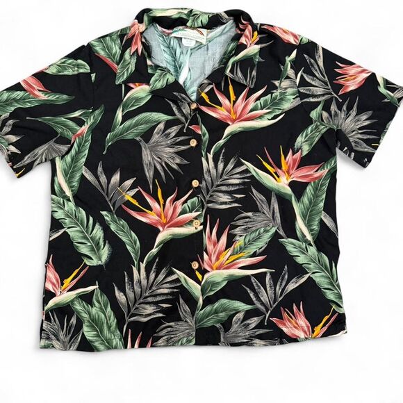 Paradise Found Tops - Paradise Found Women's Shirt Size L (Medium Fit)